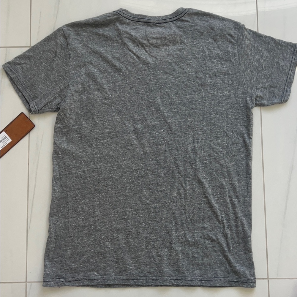 NWT The Original Retro Light Gray “It’s Happy Hour Somewhere” Crew Neck T Size M - Picture 5 of 6